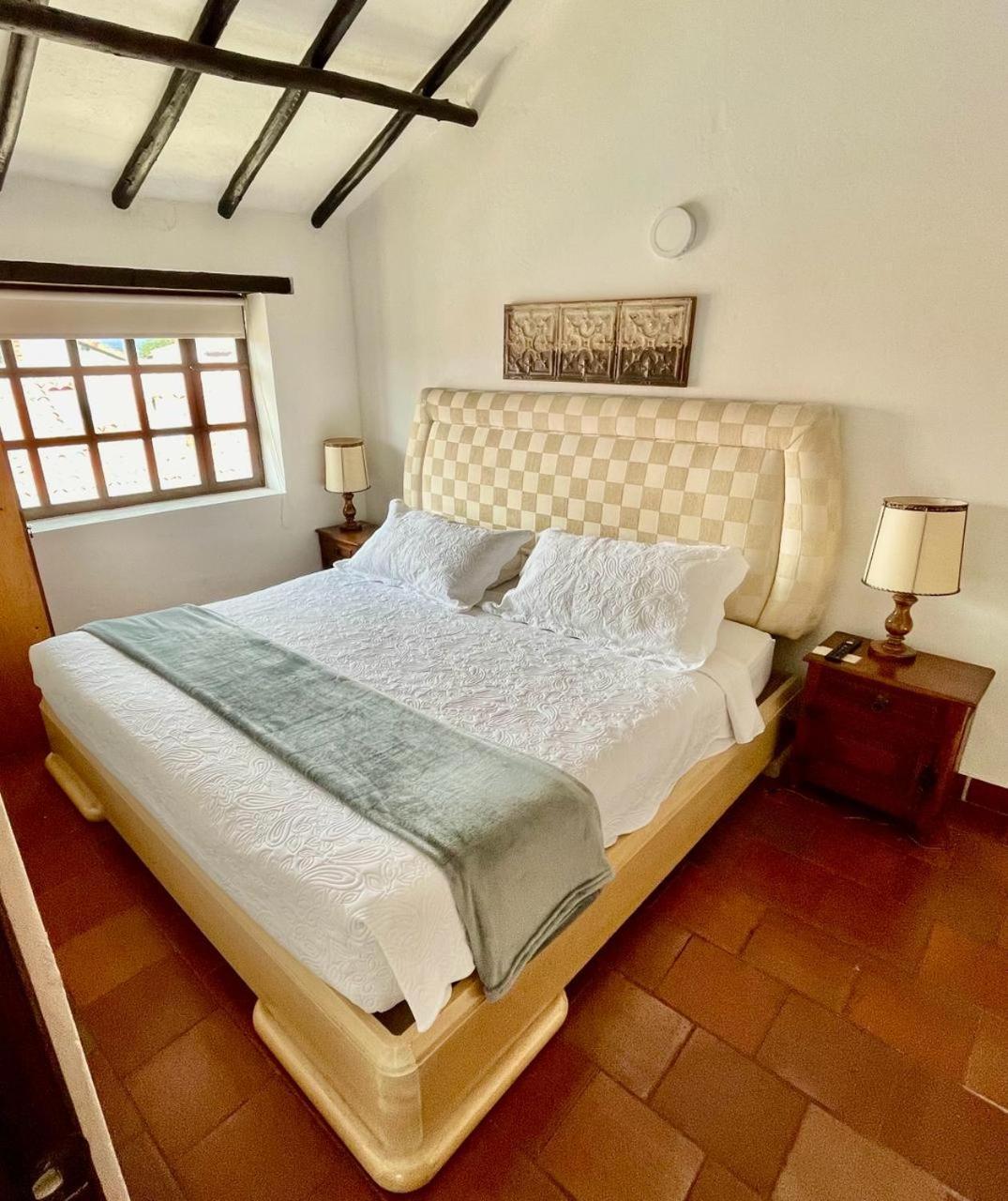 Hotel-Apartahotel Boutique Piedra & Luna فيلا دي ليفا المظهر الخارجي الصورة
