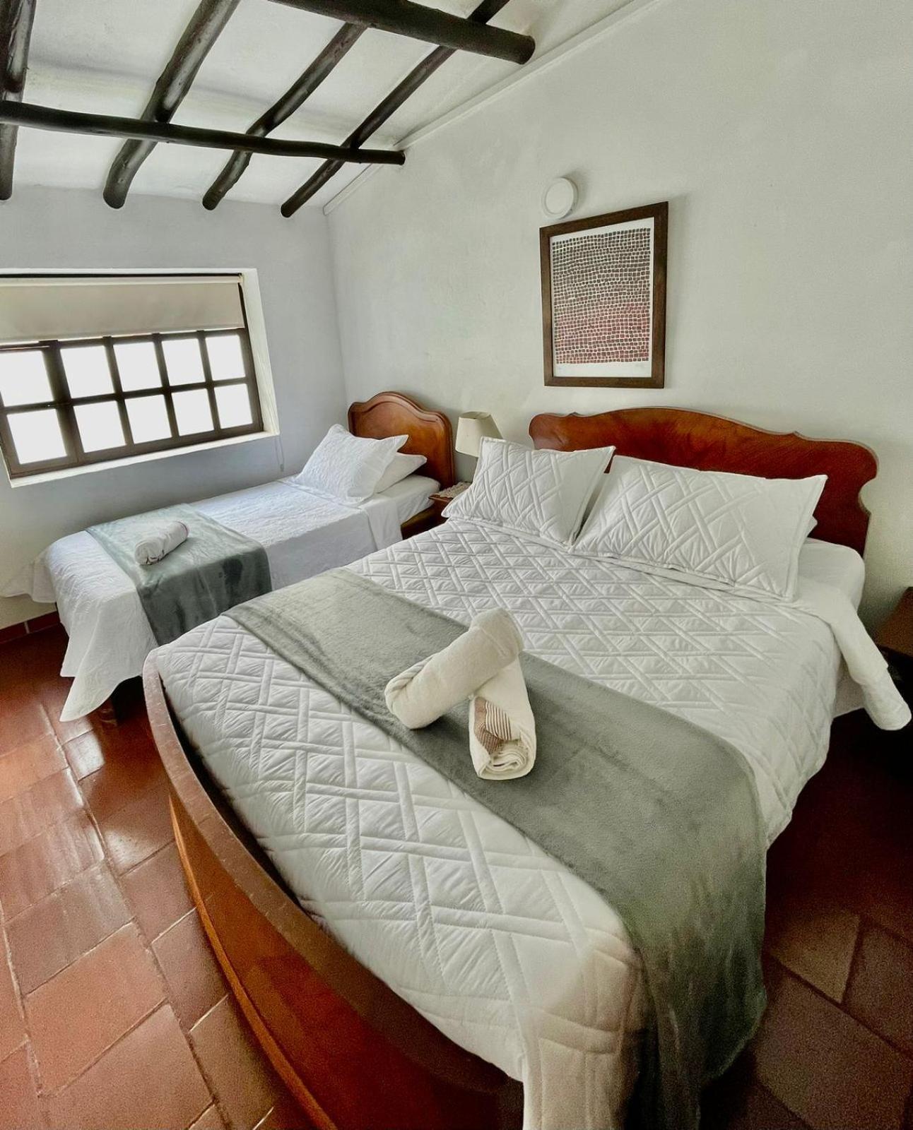 Hotel-Apartahotel Boutique Piedra & Luna فيلا دي ليفا المظهر الخارجي الصورة