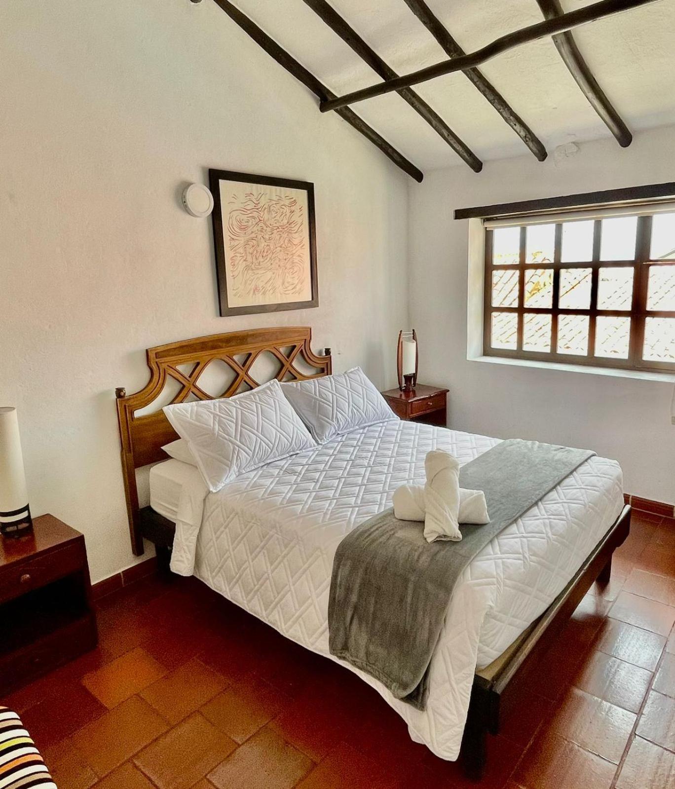 Hotel-Apartahotel Boutique Piedra & Luna فيلا دي ليفا المظهر الخارجي الصورة